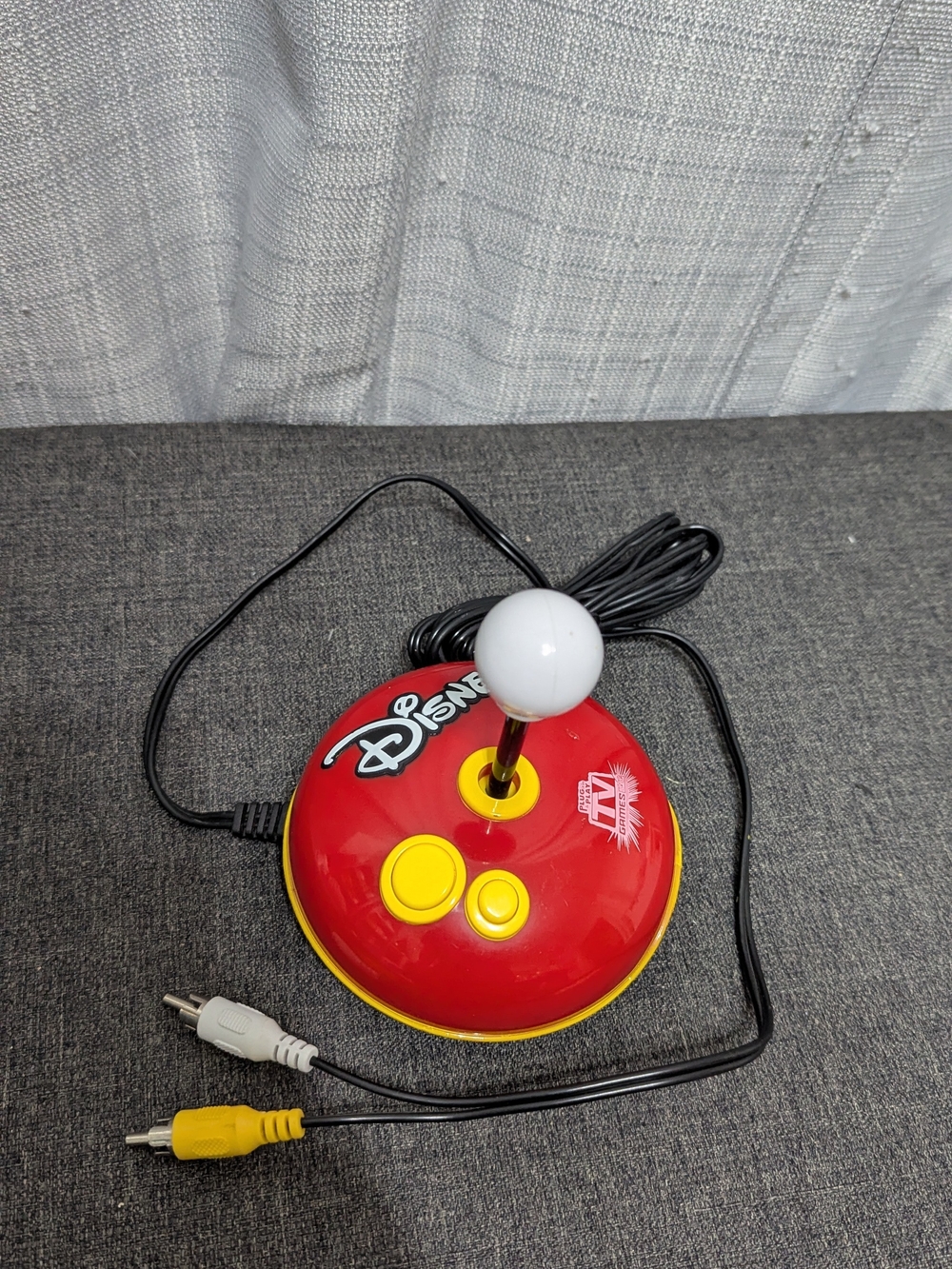 Rare Vintage 2004 Disney Plug N’ Play TV Games Red Gaming System Jakks Pacific